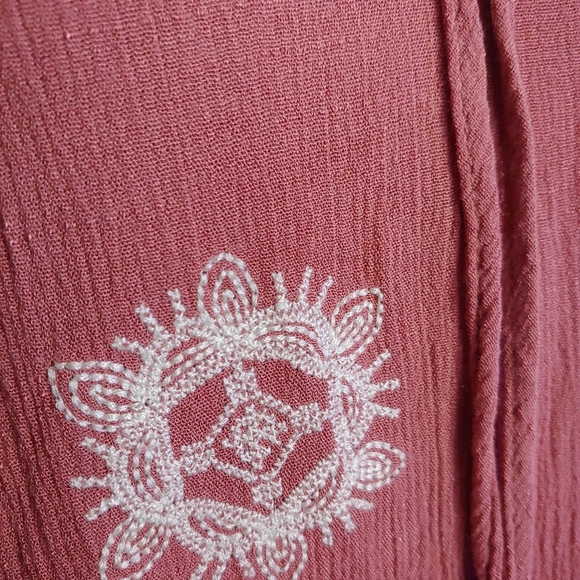 Francesca's Blue Rain Blush Pink Embroidered Dress Size Women's Medium - Picture 10 of 12